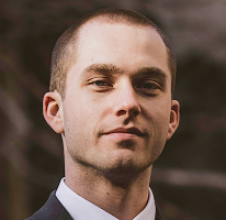 Thomas Whitfield, analista de trading y especialista en mercado cripto, retrato